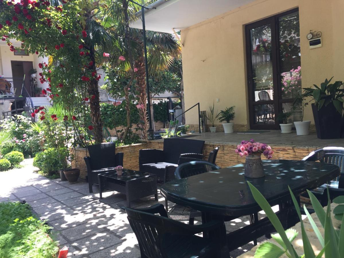 Bed and Breakfast House 41 Tbilisi Exterior foto