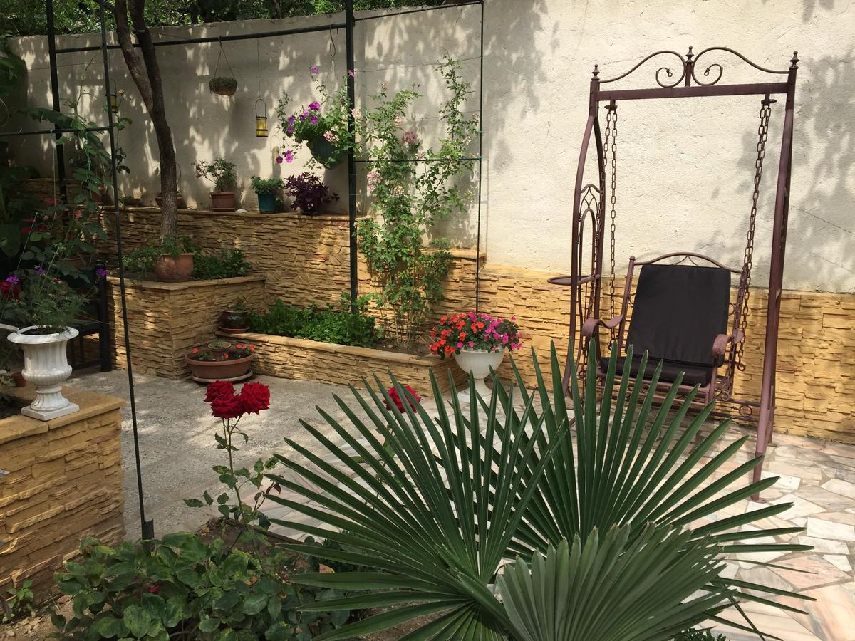 Bed and Breakfast House 41 Tbilisi Exterior foto